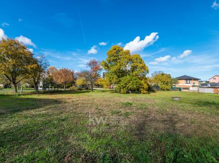 Prodej pozemku pro komerční výstavbu, 985 m²