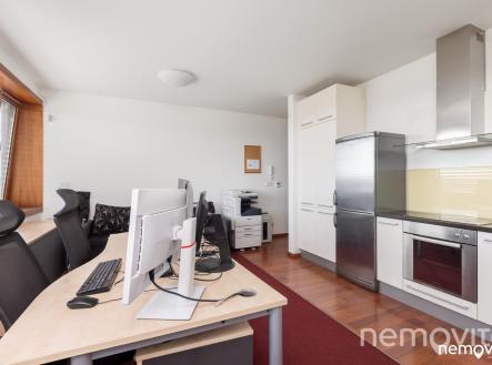 Pronájem bytu, 2+kk, 56 m²