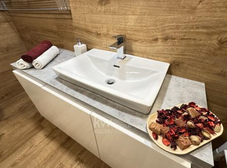 Pronájem bytu, 1+kk, 38 m²