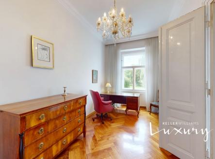 Pronájem bytu, 3+1, 125 m²