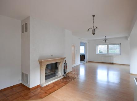 Pronájem domu/vily, 251 m²