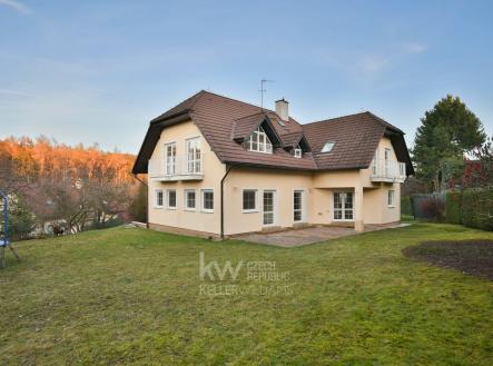 Pronájem domu/vily, 251 m²