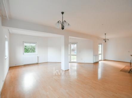 Pronájem domu/vily, 251 m²