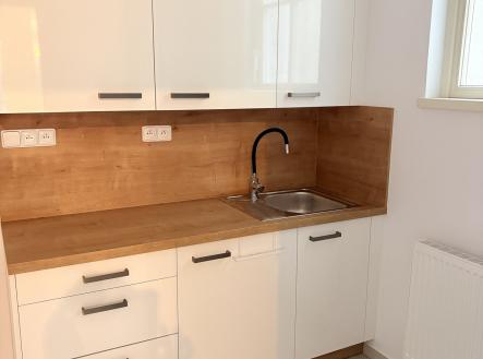 Pronájem obchodní prostor, 95 m²