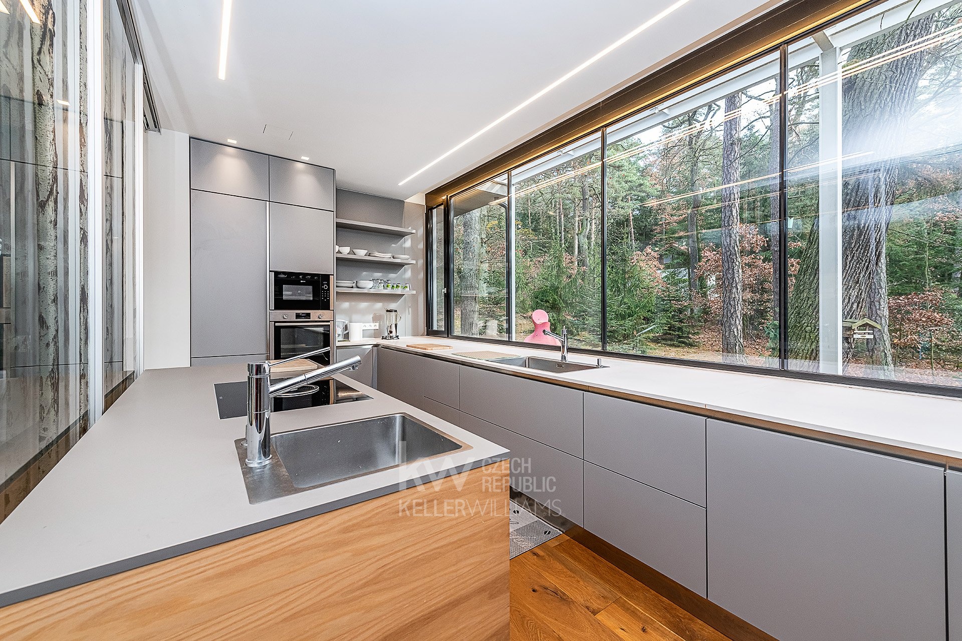 Dům, ul. Lesní - Vrzáková & Boháč