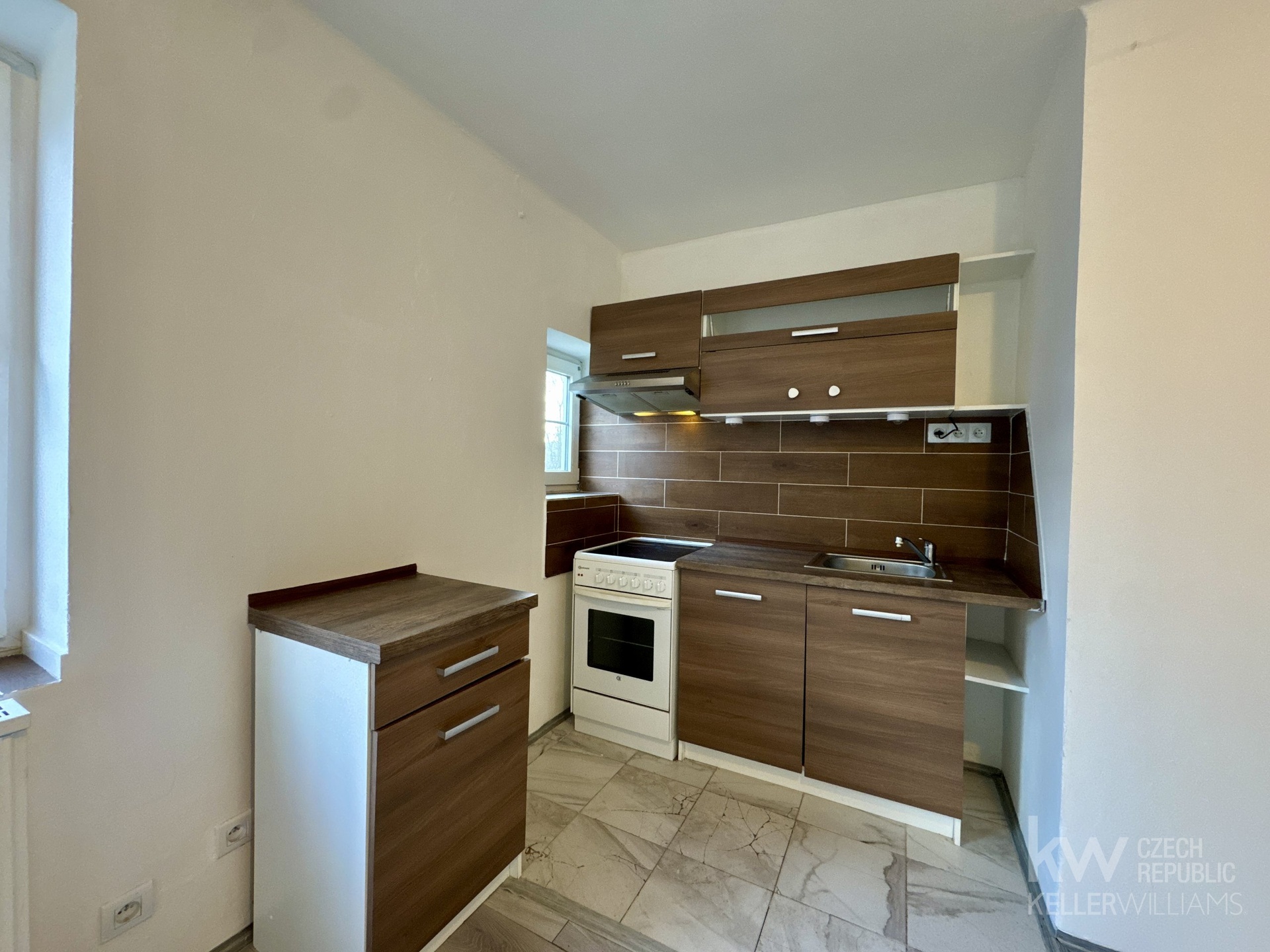 Pronájem bytu 2+kk 36 m², Děčín VII-Chrochvice