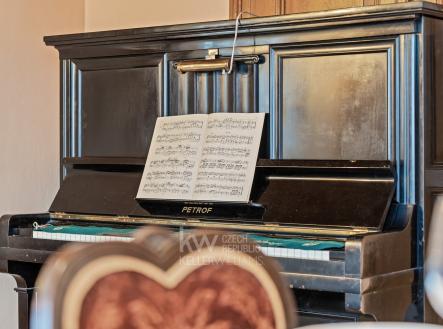 Prodej nájemního domu, 434 m²