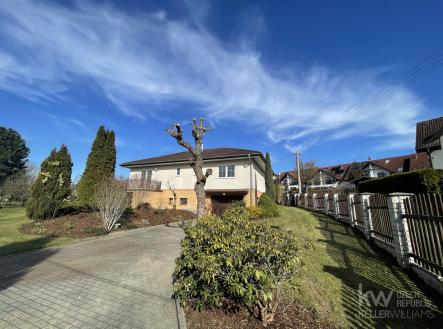 Pronájem domu/vily, 240 m²