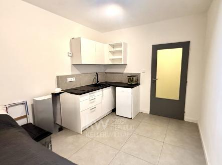 Pronájem bytu, 1+kk, 17 m²