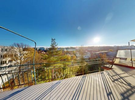 Pronájem bytu, atypický, 139 m²