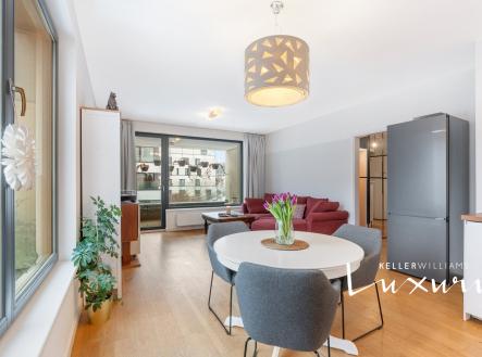 Prodej bytu, 4+kk, 98 m²