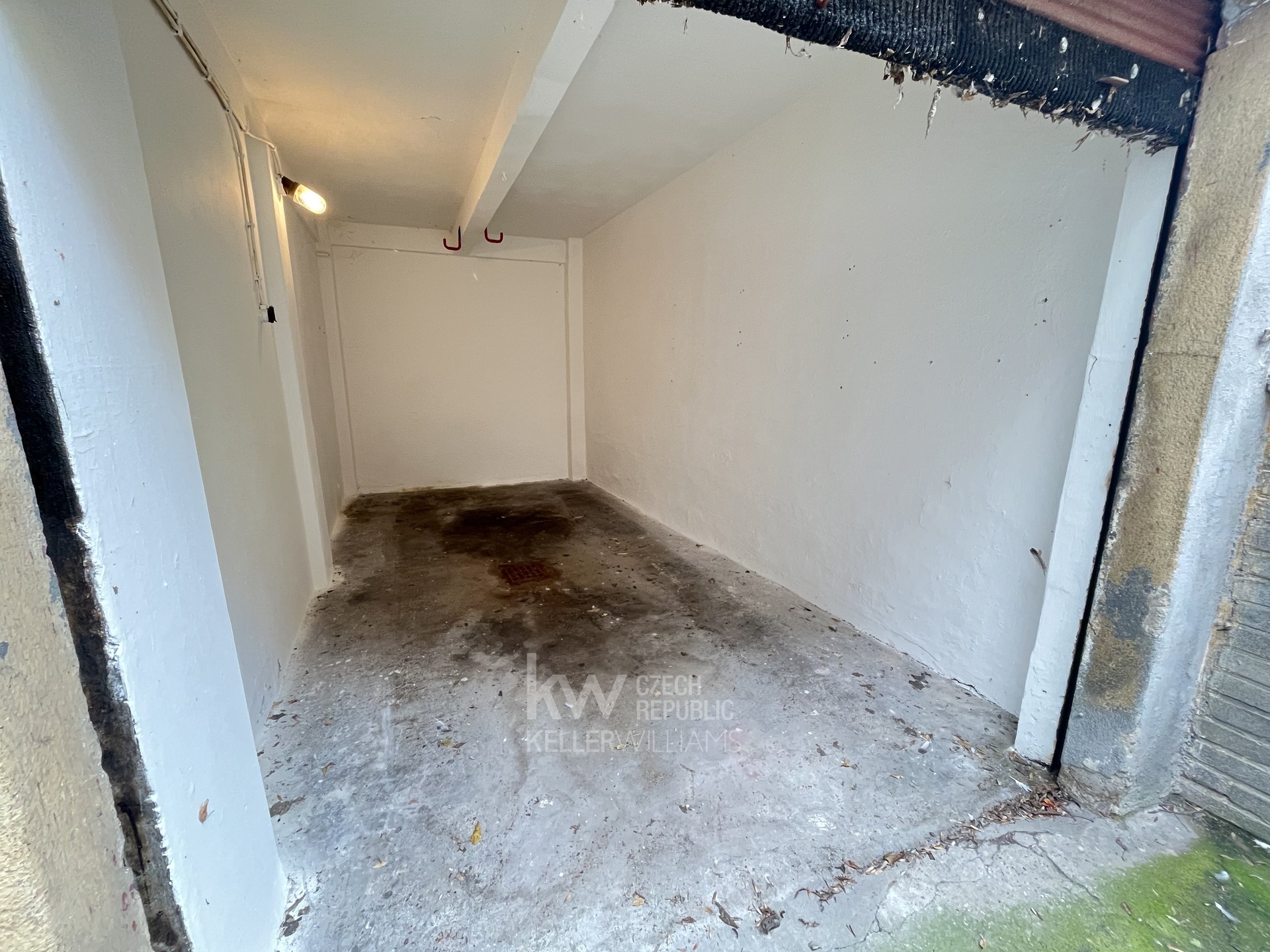 Garáž Šternberkova- Vrzáková & Boháč