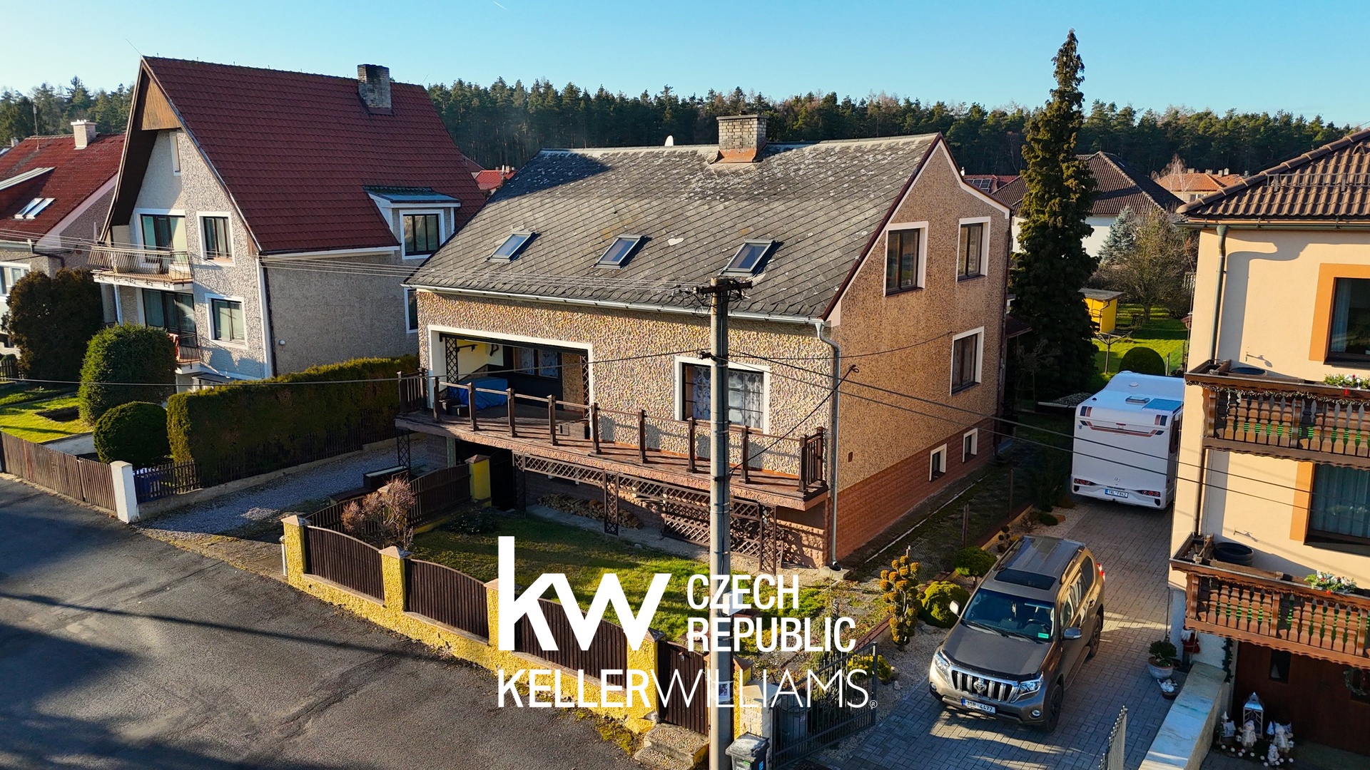 dji_fly_20251210_135924_0132_1765397231804_photo