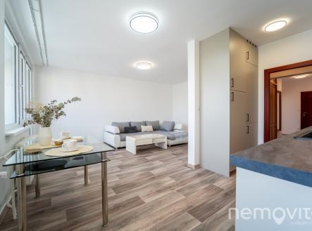 Pronájem bytu, 3+kk, 72 m²