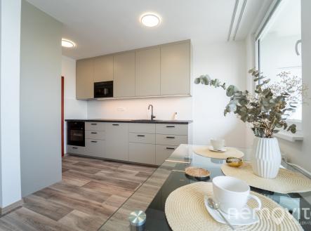 Pronájem bytu, 3+kk, 72 m²