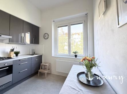Pronájem bytu, 2+kk, 34 m²