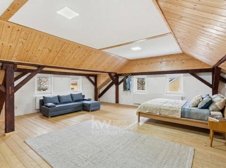 Prodej obchodní prostor, 420 m²