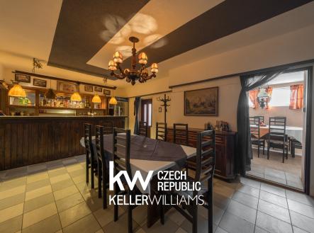 Prodej obchodní prostor, 548 m²