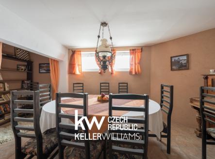 Prodej obchodní prostor, 548 m²