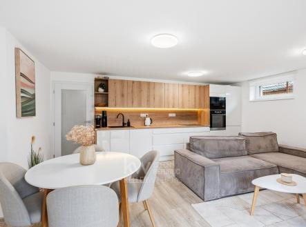 Prodej bytu, 3+kk, 96 m²