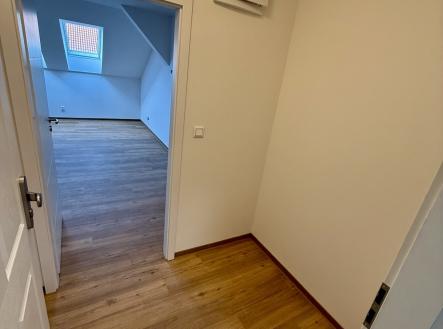 Pronájem bytu, 2+kk, 48 m²