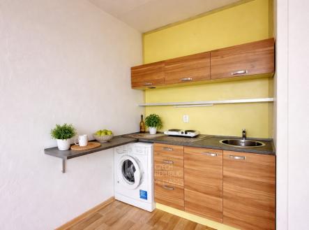 Pronájem bytu, 1+kk, 35 m²