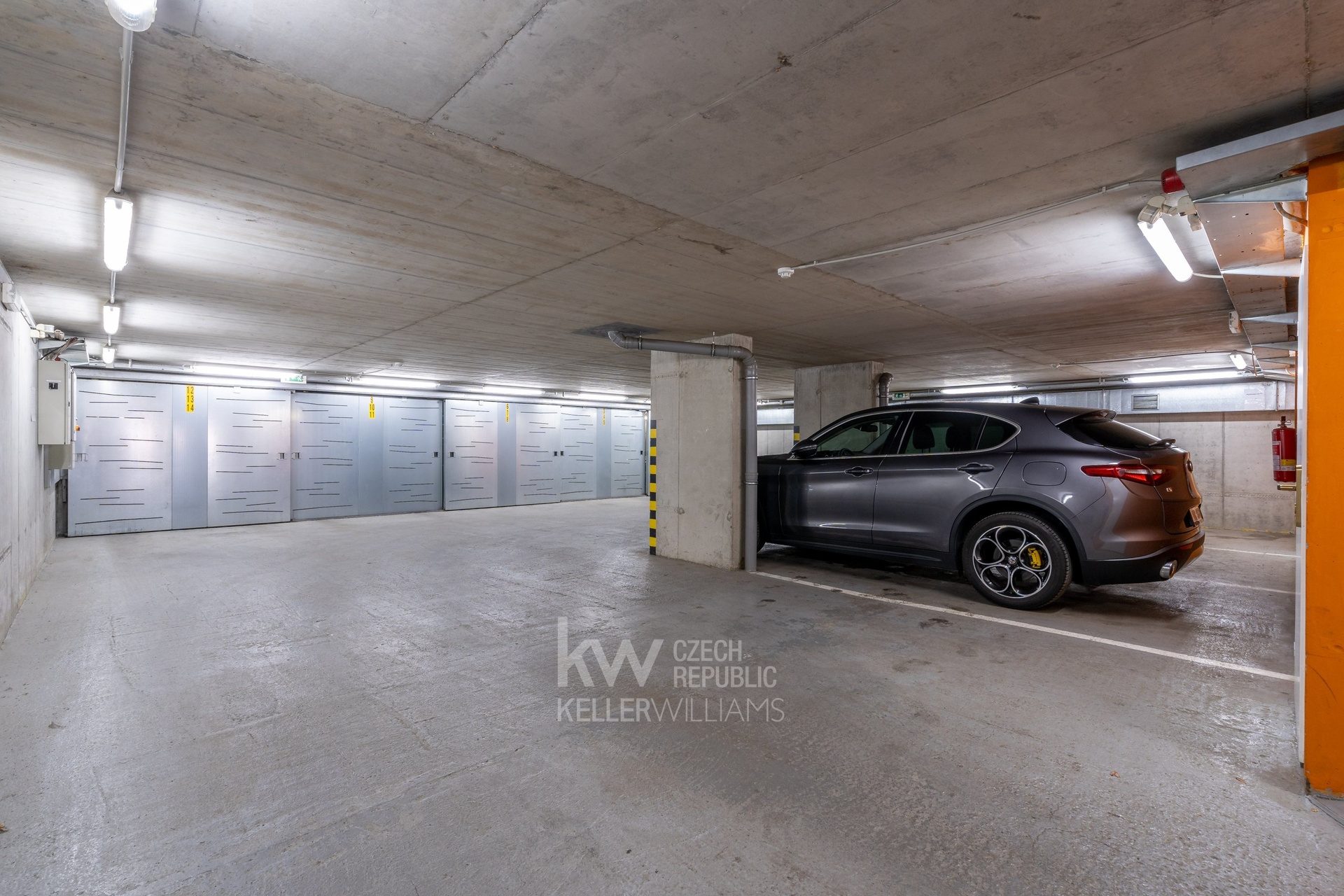 Garáž Kodaňská - Vrzáková & Boháč