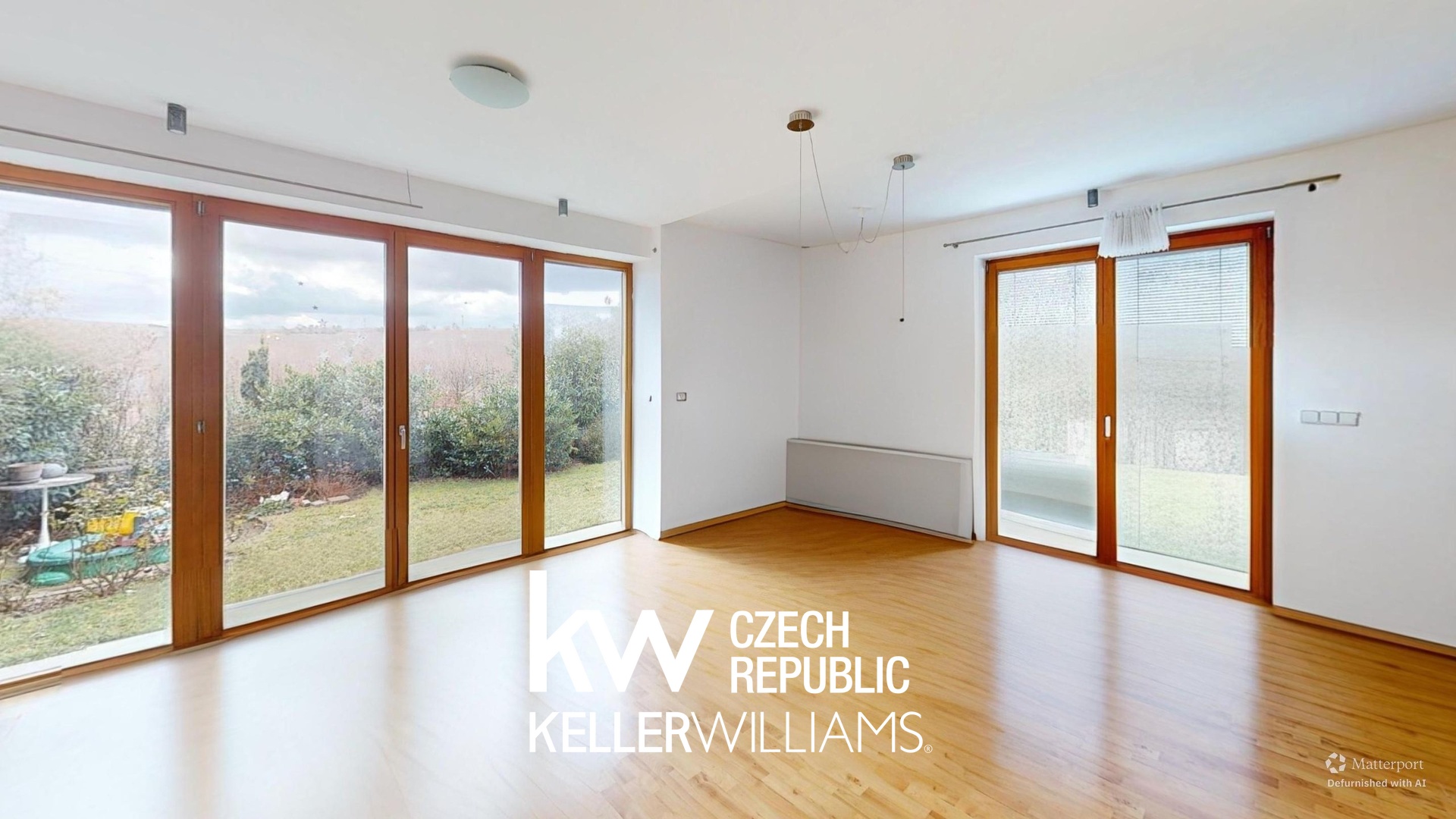 Podnajem-rodinneho-domu-v-Trubine-Dining-Room-Defurnished