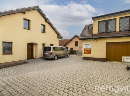 Pronájem domu/vily, 281 m²