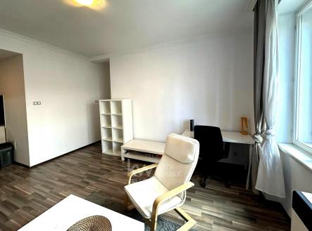 Pronájem bytu, 2+kk, 39 m²