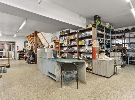 Prodej komerčního objektu, výroba, 688 m²