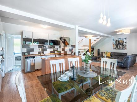 Prodej domu/vily, 319 m²