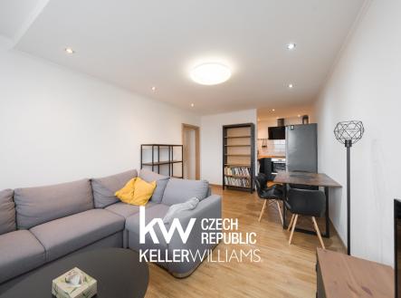 Pronájem bytu, 2+kk, 43 m²