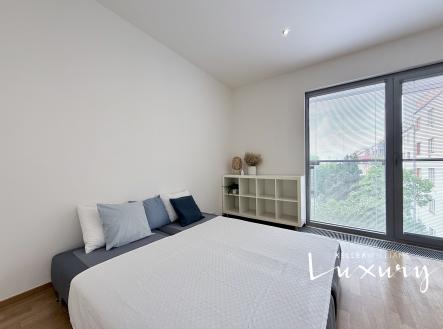 Pronájem bytu, 1+kk, 40 m²