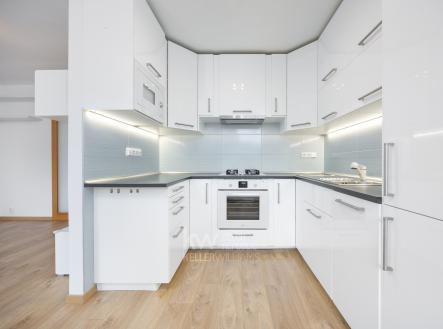 Pronájem bytu, 3+kk, 61 m²