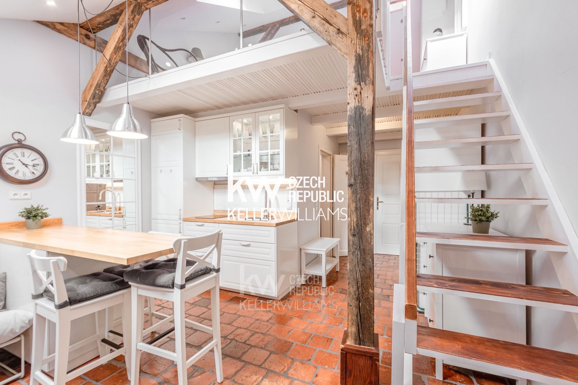 pronajem-loft-2-kk-44m2-praha-nove-mesto-hud-1706-hdr-2-a2fea6