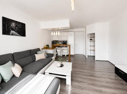 Pronájem bytu, 2+kk, 44 m²