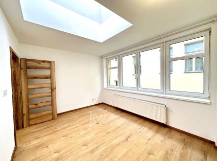 Pronájem bytu, 2+kk, 47 m²