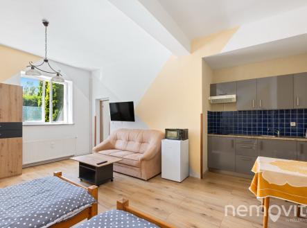 Prodej hotel, 1 577 m²