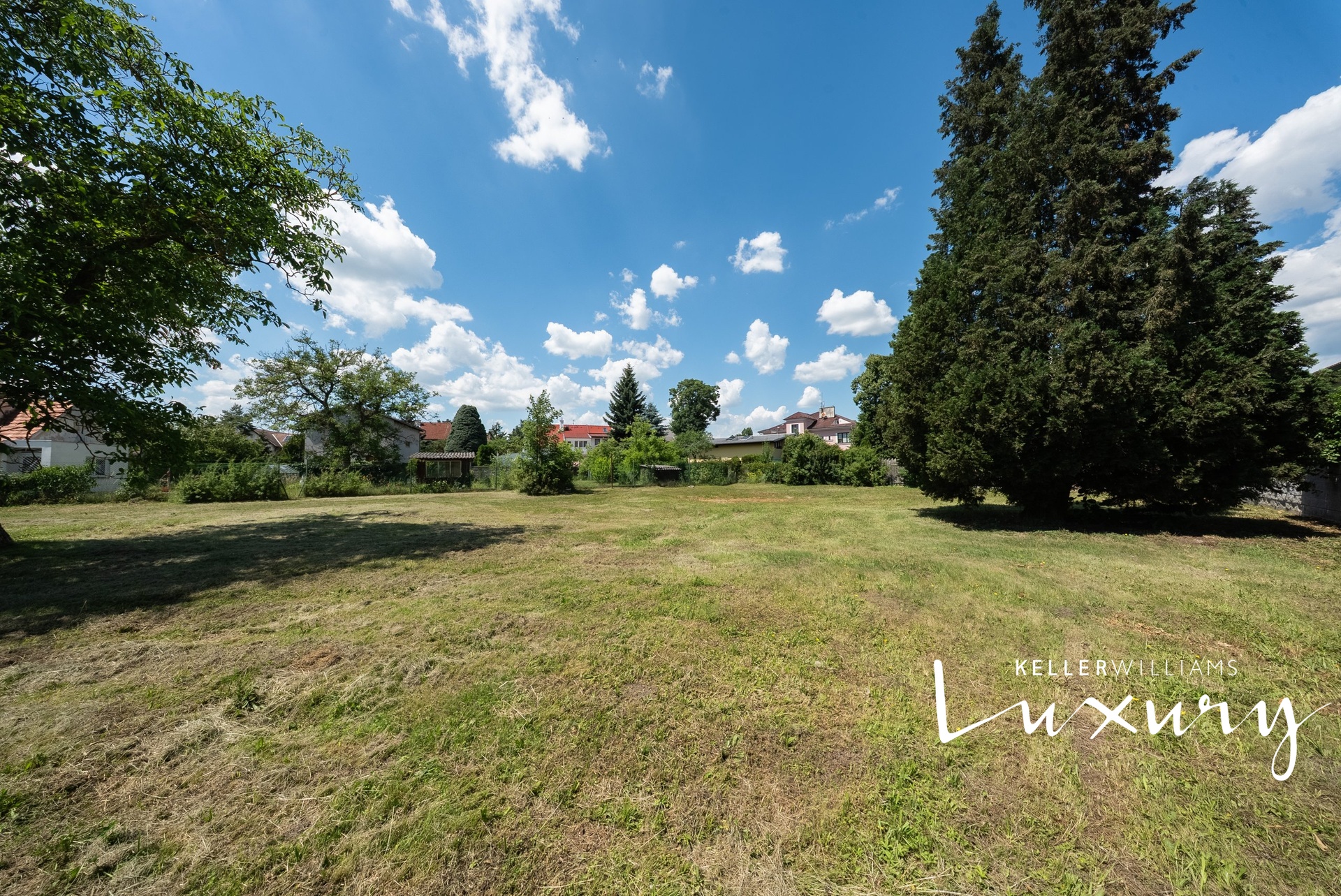 Prodej stavebního pozemku 1 433 m², Praha - Újezd nad Lesy