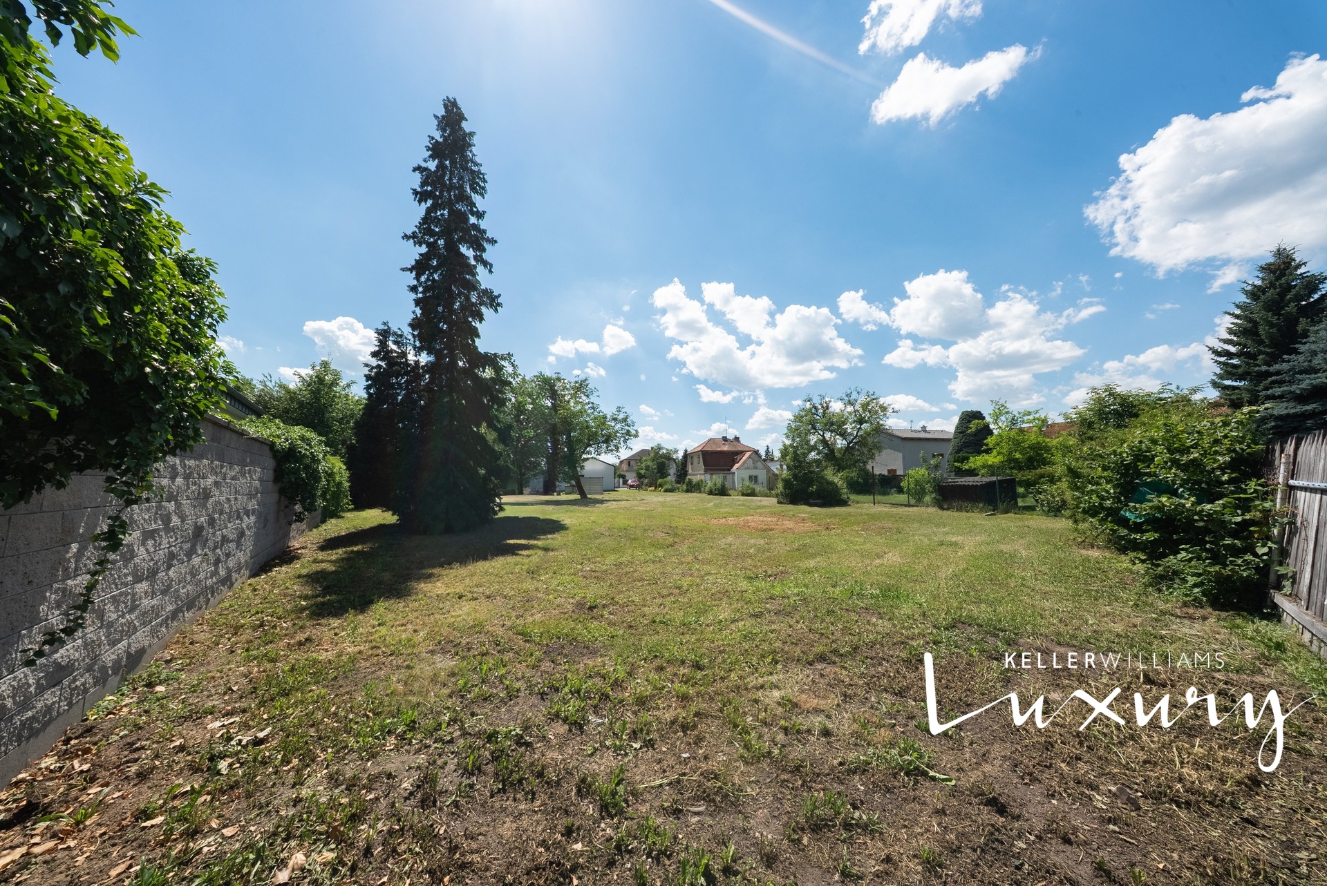 Prodej stavebního pozemku 1 433 m², Praha - Újezd nad Lesy