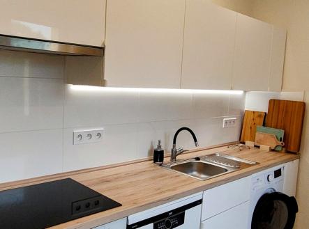 Pronájem bytu, 2+1, 55 m²