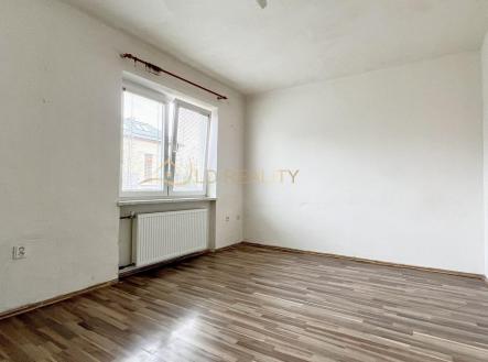 Pronájem bytu, 1+kk, 27 m²