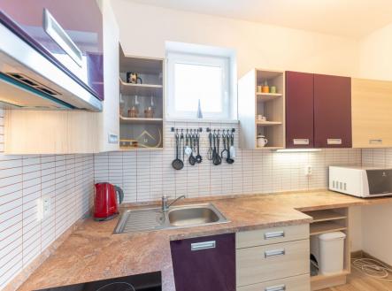 Pronájem bytu, 1+kk, 37 m²