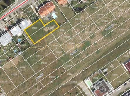 Pronájem - pozemek, zahrada, 630 m²