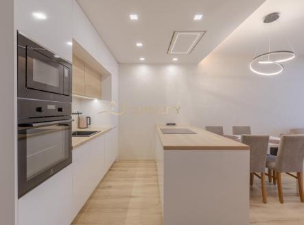 Pronájem bytu, 2+kk, 60 m²