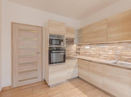 Pronájem bytu, 2+1, 71 m²