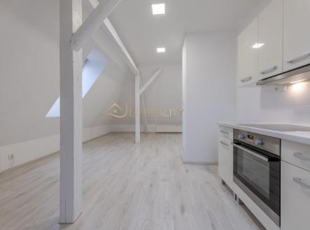 Pronájem bytu, 2+kk, 62 m²