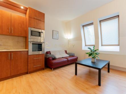 Pronájem bytu, 2+kk, 55 m²