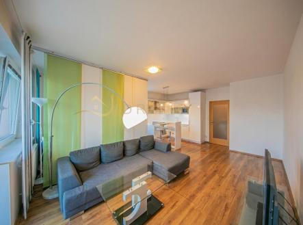 Pronájem bytu, 1+kk, 42 m²